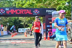 BIB: 1504, 741
                            <button type="button" onclick="openModal(6998914)" class="btn btn-primary btn-sm float-right btn-popup" data-toggle="modal" data-target=".modal-high-quality">
                        <i class="fas fa-shopping-cart"></i> Add to Cart
                    </button>
                                            <button type="button" onclick="isThisMe(6998914, true)" class="btn btn-success btn-sm float-right btn-popup btn-isme hidden" data-toggle="tooltip" data-placement="bottom" title="นี่คือรูปของคุณใช่ไหม คลิกที่นี่เพื่อเอาเข้าอัลบั้ม">
                        <i class="fas fa-plus"></i> Add to album
                    </button>
                    <button type="button" onclick="isThisMe(6998914, false)" class="btn btn-warning btn-sm float-right btn-popup btn-isnotme hidden">
                        <i class="fas fa-ban"></i> Remove from album
                    </button>