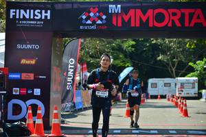 BIB: 2019, 4085, 
                            <button type="button" onclick="openModal(6989825)" class="btn btn-primary btn-sm float-right btn-popup" data-toggle="modal" data-target=".modal-high-quality">
                        <i class="fas fa-shopping-cart"></i> Add to Cart
                    </button>
                                            <button type="button" onclick="isThisMe(6989825, true)" class="btn btn-success btn-sm float-right btn-popup btn-isme hidden" data-toggle="tooltip" data-placement="bottom" title="นี่คือรูปของคุณใช่ไหม คลิกที่นี่เพื่อเอาเข้าอัลบั้ม">
                        <i class="fas fa-plus"></i> Add to album
                    </button>
                    <button type="button" onclick="isThisMe(6989825, false)" class="btn btn-warning btn-sm float-right btn-popup btn-isnotme hidden">
                        <i class="fas fa-ban"></i> Remove from album
                    </button>