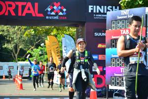 BIB: 0000, 1067
                            <button type="button" onclick="openModal(6999357)" class="btn btn-primary btn-sm float-right btn-popup" data-toggle="modal" data-target=".modal-high-quality">
                        <i class="fas fa-shopping-cart"></i> Add to Cart
                    </button>
                                            <button type="button" onclick="isThisMe(6999357, true)" class="btn btn-success btn-sm float-right btn-popup btn-isme hidden" data-toggle="tooltip" data-placement="bottom" title="นี่คือรูปของคุณใช่ไหม คลิกที่นี่เพื่อเอาเข้าอัลบั้ม">
                        <i class="fas fa-plus"></i> Add to album
                    </button>
                    <button type="button" onclick="isThisMe(6999357, false)" class="btn btn-warning btn-sm float-right btn-popup btn-isnotme hidden">
                        <i class="fas fa-ban"></i> Remove from album
                    </button>