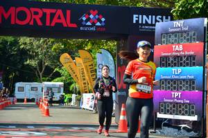 BIB: 1133, 131
                            <button type="button" onclick="openModal(6999993)" class="btn btn-primary btn-sm float-right btn-popup" data-toggle="modal" data-target=".modal-high-quality">
                        <i class="fas fa-shopping-cart"></i> Add to Cart
                    </button>
                                            <button type="button" onclick="isThisMe(6999993, true)" class="btn btn-success btn-sm float-right btn-popup btn-isme hidden" data-toggle="tooltip" data-placement="bottom" title="นี่คือรูปของคุณใช่ไหม คลิกที่นี่เพื่อเอาเข้าอัลบั้ม">
                        <i class="fas fa-plus"></i> Add to album
                    </button>
                    <button type="button" onclick="isThisMe(6999993, false)" class="btn btn-warning btn-sm float-right btn-popup btn-isnotme hidden">
                        <i class="fas fa-ban"></i> Remove from album
                    </button>