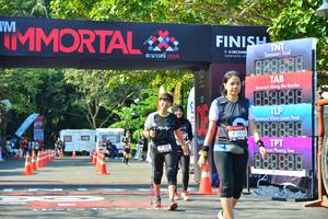 BIB: 1510
                            <button type="button" onclick="openModal(7007318)" class="btn btn-primary btn-sm float-right btn-popup" data-toggle="modal" data-target=".modal-high-quality">
                        <i class="fas fa-shopping-cart"></i> Add to Cart
                    </button>
                                            <button type="button" onclick="isThisMe(7007318, true)" class="btn btn-success btn-sm float-right btn-popup btn-isme hidden" data-toggle="tooltip" data-placement="bottom" title="นี่คือรูปของคุณใช่ไหม คลิกที่นี่เพื่อเอาเข้าอัลบั้ม">
                        <i class="fas fa-plus"></i> Add to album
                    </button>
                    <button type="button" onclick="isThisMe(7007318, false)" class="btn btn-warning btn-sm float-right btn-popup btn-isnotme hidden">
                        <i class="fas fa-ban"></i> Remove from album
                    </button>