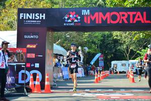 BIB: 2019, 013
                            <button type="button" onclick="openModal(7007269)" class="btn btn-primary btn-sm float-right btn-popup" data-toggle="modal" data-target=".modal-high-quality">
                        <i class="fas fa-shopping-cart"></i> Add to Cart
                    </button>
                                            <button type="button" onclick="isThisMe(7007269, true)" class="btn btn-success btn-sm float-right btn-popup btn-isme hidden" data-toggle="tooltip" data-placement="bottom" title="นี่คือรูปของคุณใช่ไหม คลิกที่นี่เพื่อเอาเข้าอัลบั้ม">
                        <i class="fas fa-plus"></i> Add to album
                    </button>
                    <button type="button" onclick="isThisMe(7007269, false)" class="btn btn-warning btn-sm float-right btn-popup btn-isnotme hidden">
                        <i class="fas fa-ban"></i> Remove from album
                    </button>