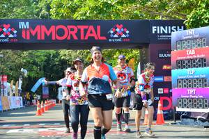 BIB: 3888
                            <button type="button" onclick="openModal(6998703)" class="btn btn-primary btn-sm float-right btn-popup" data-toggle="modal" data-target=".modal-high-quality">
                        <i class="fas fa-shopping-cart"></i> Add to Cart
                    </button>
                                            <button type="button" onclick="isThisMe(6998703, true)" class="btn btn-success btn-sm float-right btn-popup btn-isme hidden" data-toggle="tooltip" data-placement="bottom" title="นี่คือรูปของคุณใช่ไหม คลิกที่นี่เพื่อเอาเข้าอัลบั้ม">
                        <i class="fas fa-plus"></i> Add to album
                    </button>
                    <button type="button" onclick="isThisMe(6998703, false)" class="btn btn-warning btn-sm float-right btn-popup btn-isnotme hidden">
                        <i class="fas fa-ban"></i> Remove from album
                    </button>