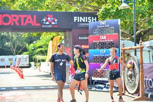 BIB: 897
                            <button type="button" onclick="openModal(6983385)" class="btn btn-primary btn-sm float-right btn-popup" data-toggle="modal" data-target=".modal-high-quality">
                        <i class="fas fa-shopping-cart"></i> Add to Cart
                    </button>
                                            <button type="button" onclick="isThisMe(6983385, true)" class="btn btn-success btn-sm float-right btn-popup btn-isme hidden" data-toggle="tooltip" data-placement="bottom" title="นี่คือรูปของคุณใช่ไหม คลิกที่นี่เพื่อเอาเข้าอัลบั้ม">
                        <i class="fas fa-plus"></i> Add to album
                    </button>
                    <button type="button" onclick="isThisMe(6983385, false)" class="btn btn-warning btn-sm float-right btn-popup btn-isnotme hidden">
                        <i class="fas fa-ban"></i> Remove from album
                    </button>