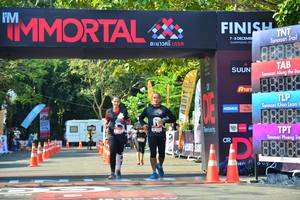 BIB: 
                            <button type="button" onclick="openModal(7008933)" class="btn btn-primary btn-sm float-right btn-popup" data-toggle="modal" data-target=".modal-high-quality">
                        <i class="fas fa-shopping-cart"></i> Add to Cart
                    </button>
                                            <button type="button" onclick="isThisMe(7008933, true)" class="btn btn-success btn-sm float-right btn-popup btn-isme hidden" data-toggle="tooltip" data-placement="bottom" title="นี่คือรูปของคุณใช่ไหม คลิกที่นี่เพื่อเอาเข้าอัลบั้ม">
                        <i class="fas fa-plus"></i> Add to album
                    </button>
                    <button type="button" onclick="isThisMe(7008933, false)" class="btn btn-warning btn-sm float-right btn-popup btn-isnotme hidden">
                        <i class="fas fa-ban"></i> Remove from album
                    </button>