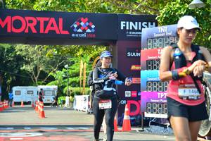 BIB: 146, 1507
                            <button type="button" onclick="openModal(6999656)" class="btn btn-primary btn-sm float-right btn-popup" data-toggle="modal" data-target=".modal-high-quality">
                        <i class="fas fa-shopping-cart"></i> Add to Cart
                    </button>
                                            <button type="button" onclick="isThisMe(6999656, true)" class="btn btn-success btn-sm float-right btn-popup btn-isme hidden" data-toggle="tooltip" data-placement="bottom" title="นี่คือรูปของคุณใช่ไหม คลิกที่นี่เพื่อเอาเข้าอัลบั้ม">
                        <i class="fas fa-plus"></i> Add to album
                    </button>
                    <button type="button" onclick="isThisMe(6999656, false)" class="btn btn-warning btn-sm float-right btn-popup btn-isnotme hidden">
                        <i class="fas fa-ban"></i> Remove from album
                    </button>