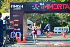 BIB: 2019
                            <button type="button" onclick="openModal(7004728)" class="btn btn-primary btn-sm float-right btn-popup" data-toggle="modal" data-target=".modal-high-quality">
                        <i class="fas fa-shopping-cart"></i> Add to Cart
                    </button>
                                            <button type="button" onclick="isThisMe(7004728, true)" class="btn btn-success btn-sm float-right btn-popup btn-isme hidden" data-toggle="tooltip" data-placement="bottom" title="นี่คือรูปของคุณใช่ไหม คลิกที่นี่เพื่อเอาเข้าอัลบั้ม">
                        <i class="fas fa-plus"></i> Add to album
                    </button>
                    <button type="button" onclick="isThisMe(7004728, false)" class="btn btn-warning btn-sm float-right btn-popup btn-isnotme hidden">
                        <i class="fas fa-ban"></i> Remove from album
                    </button>