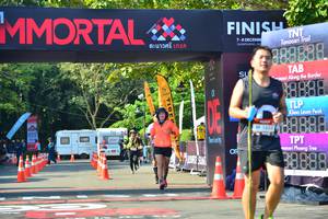 BIB: 1653, 38888
                            <button type="button" onclick="openModal(7005200)" class="btn btn-primary btn-sm float-right btn-popup" data-toggle="modal" data-target=".modal-high-quality">
                        <i class="fas fa-shopping-cart"></i> Add to Cart
                    </button>
                                            <button type="button" onclick="isThisMe(7005200, true)" class="btn btn-success btn-sm float-right btn-popup btn-isme hidden" data-toggle="tooltip" data-placement="bottom" title="นี่คือรูปของคุณใช่ไหม คลิกที่นี่เพื่อเอาเข้าอัลบั้ม">
                        <i class="fas fa-plus"></i> Add to album
                    </button>
                    <button type="button" onclick="isThisMe(7005200, false)" class="btn btn-warning btn-sm float-right btn-popup btn-isnotme hidden">
                        <i class="fas fa-ban"></i> Remove from album
                    </button>