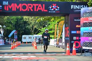 BIB: 
                            <button type="button" onclick="openModal(7006442)" class="btn btn-primary btn-sm float-right btn-popup" data-toggle="modal" data-target=".modal-high-quality">
                        <i class="fas fa-shopping-cart"></i> Add to Cart
                    </button>
                                            <button type="button" onclick="isThisMe(7006442, true)" class="btn btn-success btn-sm float-right btn-popup btn-isme hidden" data-toggle="tooltip" data-placement="bottom" title="นี่คือรูปของคุณใช่ไหม คลิกที่นี่เพื่อเอาเข้าอัลบั้ม">
                        <i class="fas fa-plus"></i> Add to album
                    </button>
                    <button type="button" onclick="isThisMe(7006442, false)" class="btn btn-warning btn-sm float-right btn-popup btn-isnotme hidden">
                        <i class="fas fa-ban"></i> Remove from album
                    </button>