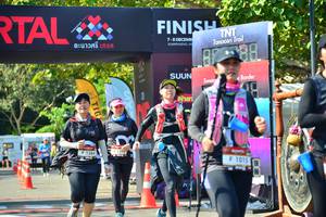 BIB: 1139, 1284, 1015
                            <button type="button" onclick="openModal(6999334)" class="btn btn-primary btn-sm float-right btn-popup" data-toggle="modal" data-target=".modal-high-quality">
                        <i class="fas fa-shopping-cart"></i> Add to Cart
                    </button>
                                            <button type="button" onclick="isThisMe(6999334, true)" class="btn btn-success btn-sm float-right btn-popup btn-isme hidden" data-toggle="tooltip" data-placement="bottom" title="นี่คือรูปของคุณใช่ไหม คลิกที่นี่เพื่อเอาเข้าอัลบั้ม">
                        <i class="fas fa-plus"></i> Add to album
                    </button>
                    <button type="button" onclick="isThisMe(6999334, false)" class="btn btn-warning btn-sm float-right btn-popup btn-isnotme hidden">
                        <i class="fas fa-ban"></i> Remove from album
                    </button>