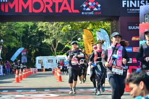 BIB: 1284, 1015
                            <button type="button" onclick="openModal(6999332)" class="btn btn-primary btn-sm float-right btn-popup" data-toggle="modal" data-target=".modal-high-quality">
                        <i class="fas fa-shopping-cart"></i> Add to Cart
                    </button>
                                            <button type="button" onclick="isThisMe(6999332, true)" class="btn btn-success btn-sm float-right btn-popup btn-isme hidden" data-toggle="tooltip" data-placement="bottom" title="นี่คือรูปของคุณใช่ไหม คลิกที่นี่เพื่อเอาเข้าอัลบั้ม">
                        <i class="fas fa-plus"></i> Add to album
                    </button>
                    <button type="button" onclick="isThisMe(6999332, false)" class="btn btn-warning btn-sm float-right btn-popup btn-isnotme hidden">
                        <i class="fas fa-ban"></i> Remove from album
                    </button>