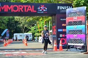 BIB: 410
                            <button type="button" onclick="openModal(7007484)" class="btn btn-primary btn-sm float-right btn-popup" data-toggle="modal" data-target=".modal-high-quality">
                        <i class="fas fa-shopping-cart"></i> Add to Cart
                    </button>
                                            <button type="button" onclick="isThisMe(7007484, true)" class="btn btn-success btn-sm float-right btn-popup btn-isme hidden" data-toggle="tooltip" data-placement="bottom" title="นี่คือรูปของคุณใช่ไหม คลิกที่นี่เพื่อเอาเข้าอัลบั้ม">
                        <i class="fas fa-plus"></i> Add to album
                    </button>
                    <button type="button" onclick="isThisMe(7007484, false)" class="btn btn-warning btn-sm float-right btn-popup btn-isnotme hidden">
                        <i class="fas fa-ban"></i> Remove from album
                    </button>