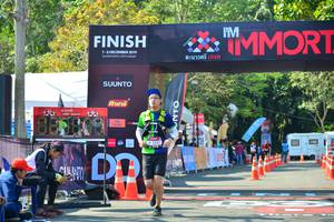 BIB: 2019, 13547
                            <button type="button" onclick="openModal(6999618)" class="btn btn-primary btn-sm float-right btn-popup" data-toggle="modal" data-target=".modal-high-quality">
                        <i class="fas fa-shopping-cart"></i> Add to Cart
                    </button>
                                            <button type="button" onclick="isThisMe(6999618, true)" class="btn btn-success btn-sm float-right btn-popup btn-isme hidden" data-toggle="tooltip" data-placement="bottom" title="นี่คือรูปของคุณใช่ไหม คลิกที่นี่เพื่อเอาเข้าอัลบั้ม">
                        <i class="fas fa-plus"></i> Add to album
                    </button>
                    <button type="button" onclick="isThisMe(6999618, false)" class="btn btn-warning btn-sm float-right btn-popup btn-isnotme hidden">
                        <i class="fas fa-ban"></i> Remove from album
                    </button>