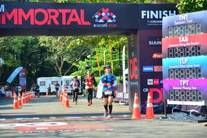 BIB: 88898
                            <button type="button" onclick="openModal(7007566)" class="btn btn-primary btn-sm float-right btn-popup" data-toggle="modal" data-target=".modal-high-quality">
                        <i class="fas fa-shopping-cart"></i> Add to Cart
                    </button>
                                            <button type="button" onclick="isThisMe(7007566, true)" class="btn btn-success btn-sm float-right btn-popup btn-isme hidden" data-toggle="tooltip" data-placement="bottom" title="นี่คือรูปของคุณใช่ไหม คลิกที่นี่เพื่อเอาเข้าอัลบั้ม">
                        <i class="fas fa-plus"></i> Add to album
                    </button>
                    <button type="button" onclick="isThisMe(7007566, false)" class="btn btn-warning btn-sm float-right btn-popup btn-isnotme hidden">
                        <i class="fas fa-ban"></i> Remove from album
                    </button>