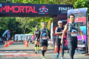 BIB: 1426, 1731, 000
                            <button type="button" onclick="openModal(7007004)" class="btn btn-primary btn-sm float-right btn-popup" data-toggle="modal" data-target=".modal-high-quality">
                        <i class="fas fa-shopping-cart"></i> Add to Cart
                    </button>
                                            <button type="button" onclick="isThisMe(7007004, true)" class="btn btn-success btn-sm float-right btn-popup btn-isme hidden" data-toggle="tooltip" data-placement="bottom" title="นี่คือรูปของคุณใช่ไหม คลิกที่นี่เพื่อเอาเข้าอัลบั้ม">
                        <i class="fas fa-plus"></i> Add to album
                    </button>
                    <button type="button" onclick="isThisMe(7007004, false)" class="btn btn-warning btn-sm float-right btn-popup btn-isnotme hidden">
                        <i class="fas fa-ban"></i> Remove from album
                    </button>