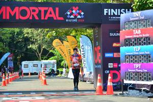 BIB: 
                            <button type="button" onclick="openModal(6999119)" class="btn btn-primary btn-sm float-right btn-popup" data-toggle="modal" data-target=".modal-high-quality">
                        <i class="fas fa-shopping-cart"></i> Add to Cart
                    </button>
                                            <button type="button" onclick="isThisMe(6999119, true)" class="btn btn-success btn-sm float-right btn-popup btn-isme hidden" data-toggle="tooltip" data-placement="bottom" title="นี่คือรูปของคุณใช่ไหม คลิกที่นี่เพื่อเอาเข้าอัลบั้ม">
                        <i class="fas fa-plus"></i> Add to album
                    </button>
                    <button type="button" onclick="isThisMe(6999119, false)" class="btn btn-warning btn-sm float-right btn-popup btn-isnotme hidden">
                        <i class="fas fa-ban"></i> Remove from album
                    </button>