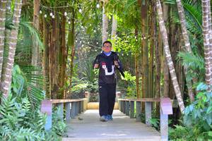 BIB: 
                            <button type="button" onclick="openModal(6984610)" class="btn btn-primary btn-sm float-right btn-popup" data-toggle="modal" data-target=".modal-high-quality">
                        <i class="fas fa-shopping-cart"></i> Add to Cart
                    </button>
                                            <button type="button" onclick="isThisMe(6984610, true)" class="btn btn-success btn-sm float-right btn-popup btn-isme hidden" data-toggle="tooltip" data-placement="bottom" title="นี่คือรูปของคุณใช่ไหม คลิกที่นี่เพื่อเอาเข้าอัลบั้ม">
                        <i class="fas fa-plus"></i> Add to album
                    </button>
                    <button type="button" onclick="isThisMe(6984610, false)" class="btn btn-warning btn-sm float-right btn-popup btn-isnotme hidden">
                        <i class="fas fa-ban"></i> Remove from album
                    </button>