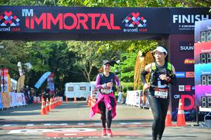 BIB: 1410, 1368
                            <button type="button" onclick="openModal(7007989)" class="btn btn-primary btn-sm float-right btn-popup" data-toggle="modal" data-target=".modal-high-quality">
                        <i class="fas fa-shopping-cart"></i> Add to Cart
                    </button>
                                            <button type="button" onclick="isThisMe(7007989, true)" class="btn btn-success btn-sm float-right btn-popup btn-isme hidden" data-toggle="tooltip" data-placement="bottom" title="นี่คือรูปของคุณใช่ไหม คลิกที่นี่เพื่อเอาเข้าอัลบั้ม">
                        <i class="fas fa-plus"></i> Add to album
                    </button>
                    <button type="button" onclick="isThisMe(7007989, false)" class="btn btn-warning btn-sm float-right btn-popup btn-isnotme hidden">
                        <i class="fas fa-ban"></i> Remove from album
                    </button>