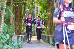 BIB: 2675, 267
                            <button type="button" onclick="openModal(6984559)" class="btn btn-primary btn-sm float-right btn-popup" data-toggle="modal" data-target=".modal-high-quality">
                        <i class="fas fa-shopping-cart"></i> Add to Cart
                    </button>
                                            <button type="button" onclick="isThisMe(6984559, true)" class="btn btn-success btn-sm float-right btn-popup btn-isme hidden" data-toggle="tooltip" data-placement="bottom" title="นี่คือรูปของคุณใช่ไหม คลิกที่นี่เพื่อเอาเข้าอัลบั้ม">
                        <i class="fas fa-plus"></i> Add to album
                    </button>
                    <button type="button" onclick="isThisMe(6984559, false)" class="btn btn-warning btn-sm float-right btn-popup btn-isnotme hidden">
                        <i class="fas fa-ban"></i> Remove from album
                    </button>