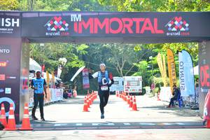 BIB: 2019
                            <button type="button" onclick="openModal(6983826)" class="btn btn-primary btn-sm float-right btn-popup" data-toggle="modal" data-target=".modal-high-quality">
                        <i class="fas fa-shopping-cart"></i> Add to Cart
                    </button>
                                            <button type="button" onclick="isThisMe(6983826, true)" class="btn btn-success btn-sm float-right btn-popup btn-isme hidden" data-toggle="tooltip" data-placement="bottom" title="นี่คือรูปของคุณใช่ไหม คลิกที่นี่เพื่อเอาเข้าอัลบั้ม">
                        <i class="fas fa-plus"></i> Add to album
                    </button>
                    <button type="button" onclick="isThisMe(6983826, false)" class="btn btn-warning btn-sm float-right btn-popup btn-isnotme hidden">
                        <i class="fas fa-ban"></i> Remove from album
                    </button>