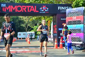 BIB: 8888, 1092, 239, 388
                            <button type="button" onclick="openModal(7003339)" class="btn btn-primary btn-sm float-right btn-popup" data-toggle="modal" data-target=".modal-high-quality">
                        <i class="fas fa-shopping-cart"></i> Add to Cart
                    </button>
                                            <button type="button" onclick="isThisMe(7003339, true)" class="btn btn-success btn-sm float-right btn-popup btn-isme hidden" data-toggle="tooltip" data-placement="bottom" title="นี่คือรูปของคุณใช่ไหม คลิกที่นี่เพื่อเอาเข้าอัลบั้ม">
                        <i class="fas fa-plus"></i> Add to album
                    </button>
                    <button type="button" onclick="isThisMe(7003339, false)" class="btn btn-warning btn-sm float-right btn-popup btn-isnotme hidden">
                        <i class="fas fa-ban"></i> Remove from album
                    </button>