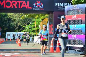 BIB: 1360, 160, 88888
                            <button type="button" onclick="openModal(7006504)" class="btn btn-primary btn-sm float-right btn-popup" data-toggle="modal" data-target=".modal-high-quality">
                        <i class="fas fa-shopping-cart"></i> Add to Cart
                    </button>
                                            <button type="button" onclick="isThisMe(7006504, true)" class="btn btn-success btn-sm float-right btn-popup btn-isme hidden" data-toggle="tooltip" data-placement="bottom" title="นี่คือรูปของคุณใช่ไหม คลิกที่นี่เพื่อเอาเข้าอัลบั้ม">
                        <i class="fas fa-plus"></i> Add to album
                    </button>
                    <button type="button" onclick="isThisMe(7006504, false)" class="btn btn-warning btn-sm float-right btn-popup btn-isnotme hidden">
                        <i class="fas fa-ban"></i> Remove from album
                    </button>