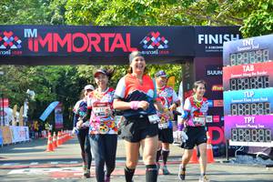 BIB: 2010
                            <button type="button" onclick="openModal(6998701)" class="btn btn-primary btn-sm float-right btn-popup" data-toggle="modal" data-target=".modal-high-quality">
                        <i class="fas fa-shopping-cart"></i> Add to Cart
                    </button>
                                            <button type="button" onclick="isThisMe(6998701, true)" class="btn btn-success btn-sm float-right btn-popup btn-isme hidden" data-toggle="tooltip" data-placement="bottom" title="นี่คือรูปของคุณใช่ไหม คลิกที่นี่เพื่อเอาเข้าอัลบั้ม">
                        <i class="fas fa-plus"></i> Add to album
                    </button>
                    <button type="button" onclick="isThisMe(6998701, false)" class="btn btn-warning btn-sm float-right btn-popup btn-isnotme hidden">
                        <i class="fas fa-ban"></i> Remove from album
                    </button>