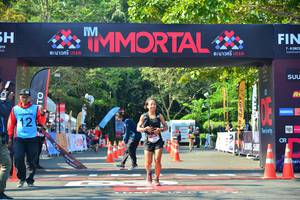 BIB: 019
                            <button type="button" onclick="openModal(7006075)" class="btn btn-primary btn-sm float-right btn-popup" data-toggle="modal" data-target=".modal-high-quality">
                        <i class="fas fa-shopping-cart"></i> Add to Cart
                    </button>
                                            <button type="button" onclick="isThisMe(7006075, true)" class="btn btn-success btn-sm float-right btn-popup btn-isme hidden" data-toggle="tooltip" data-placement="bottom" title="นี่คือรูปของคุณใช่ไหม คลิกที่นี่เพื่อเอาเข้าอัลบั้ม">
                        <i class="fas fa-plus"></i> Add to album
                    </button>
                    <button type="button" onclick="isThisMe(7006075, false)" class="btn btn-warning btn-sm float-right btn-popup btn-isnotme hidden">
                        <i class="fas fa-ban"></i> Remove from album
                    </button>