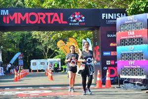 BIB: 592, 888888
                            <button type="button" onclick="openModal(7006210)" class="btn btn-primary btn-sm float-right btn-popup" data-toggle="modal" data-target=".modal-high-quality">
                        <i class="fas fa-shopping-cart"></i> Add to Cart
                    </button>
                                            <button type="button" onclick="isThisMe(7006210, true)" class="btn btn-success btn-sm float-right btn-popup btn-isme hidden" data-toggle="tooltip" data-placement="bottom" title="นี่คือรูปของคุณใช่ไหม คลิกที่นี่เพื่อเอาเข้าอัลบั้ม">
                        <i class="fas fa-plus"></i> Add to album
                    </button>
                    <button type="button" onclick="isThisMe(7006210, false)" class="btn btn-warning btn-sm float-right btn-popup btn-isnotme hidden">
                        <i class="fas fa-ban"></i> Remove from album
                    </button>