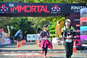 BIB: 1410, 1368
                            <button type="button" onclick="openModal(7007977)" class="btn btn-primary btn-sm float-right btn-popup" data-toggle="modal" data-target=".modal-high-quality">
                        <i class="fas fa-shopping-cart"></i> Add to Cart
                    </button>
                                            <button type="button" onclick="isThisMe(7007977, true)" class="btn btn-success btn-sm float-right btn-popup btn-isme hidden" data-toggle="tooltip" data-placement="bottom" title="นี่คือรูปของคุณใช่ไหม คลิกที่นี่เพื่อเอาเข้าอัลบั้ม">
                        <i class="fas fa-plus"></i> Add to album
                    </button>
                    <button type="button" onclick="isThisMe(7007977, false)" class="btn btn-warning btn-sm float-right btn-popup btn-isnotme hidden">
                        <i class="fas fa-ban"></i> Remove from album
                    </button>