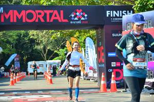 BIB: 1714, 1732
                            <button type="button" onclick="openModal(7008819)" class="btn btn-primary btn-sm float-right btn-popup" data-toggle="modal" data-target=".modal-high-quality">
                        <i class="fas fa-shopping-cart"></i> Add to Cart
                    </button>
                                            <button type="button" onclick="isThisMe(7008819, true)" class="btn btn-success btn-sm float-right btn-popup btn-isme hidden" data-toggle="tooltip" data-placement="bottom" title="นี่คือรูปของคุณใช่ไหม คลิกที่นี่เพื่อเอาเข้าอัลบั้ม">
                        <i class="fas fa-plus"></i> Add to album
                    </button>
                    <button type="button" onclick="isThisMe(7008819, false)" class="btn btn-warning btn-sm float-right btn-popup btn-isnotme hidden">
                        <i class="fas fa-ban"></i> Remove from album
                    </button>