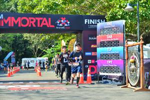 BIB: 
                            <button type="button" onclick="openModal(7006945)" class="btn btn-primary btn-sm float-right btn-popup" data-toggle="modal" data-target=".modal-high-quality">
                        <i class="fas fa-shopping-cart"></i> Add to Cart
                    </button>
                                            <button type="button" onclick="isThisMe(7006945, true)" class="btn btn-success btn-sm float-right btn-popup btn-isme hidden" data-toggle="tooltip" data-placement="bottom" title="นี่คือรูปของคุณใช่ไหม คลิกที่นี่เพื่อเอาเข้าอัลบั้ม">
                        <i class="fas fa-plus"></i> Add to album
                    </button>
                    <button type="button" onclick="isThisMe(7006945, false)" class="btn btn-warning btn-sm float-right btn-popup btn-isnotme hidden">
                        <i class="fas fa-ban"></i> Remove from album
                    </button>