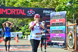 BIB: 88888, 1029, 888888
                            <button type="button" onclick="openModal(6999892)" class="btn btn-primary btn-sm float-right btn-popup" data-toggle="modal" data-target=".modal-high-quality">
                        <i class="fas fa-shopping-cart"></i> Add to Cart
                    </button>
                                            <button type="button" onclick="isThisMe(6999892, true)" class="btn btn-success btn-sm float-right btn-popup btn-isme hidden" data-toggle="tooltip" data-placement="bottom" title="นี่คือรูปของคุณใช่ไหม คลิกที่นี่เพื่อเอาเข้าอัลบั้ม">
                        <i class="fas fa-plus"></i> Add to album
                    </button>
                    <button type="button" onclick="isThisMe(6999892, false)" class="btn btn-warning btn-sm float-right btn-popup btn-isnotme hidden">
                        <i class="fas fa-ban"></i> Remove from album
                    </button>