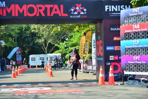 BIB: 
                            <button type="button" onclick="openModal(7008554)" class="btn btn-primary btn-sm float-right btn-popup" data-toggle="modal" data-target=".modal-high-quality">
                        <i class="fas fa-shopping-cart"></i> Add to Cart
                    </button>
                                            <button type="button" onclick="isThisMe(7008554, true)" class="btn btn-success btn-sm float-right btn-popup btn-isme hidden" data-toggle="tooltip" data-placement="bottom" title="นี่คือรูปของคุณใช่ไหม คลิกที่นี่เพื่อเอาเข้าอัลบั้ม">
                        <i class="fas fa-plus"></i> Add to album
                    </button>
                    <button type="button" onclick="isThisMe(7008554, false)" class="btn btn-warning btn-sm float-right btn-popup btn-isnotme hidden">
                        <i class="fas fa-ban"></i> Remove from album
                    </button>