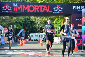 BIB: 1374
                            <button type="button" onclick="openModal(7007265)" class="btn btn-primary btn-sm float-right btn-popup" data-toggle="modal" data-target=".modal-high-quality">
                        <i class="fas fa-shopping-cart"></i> Add to Cart
                    </button>
                                            <button type="button" onclick="isThisMe(7007265, true)" class="btn btn-success btn-sm float-right btn-popup btn-isme hidden" data-toggle="tooltip" data-placement="bottom" title="นี่คือรูปของคุณใช่ไหม คลิกที่นี่เพื่อเอาเข้าอัลบั้ม">
                        <i class="fas fa-plus"></i> Add to album
                    </button>
                    <button type="button" onclick="isThisMe(7007265, false)" class="btn btn-warning btn-sm float-right btn-popup btn-isnotme hidden">
                        <i class="fas fa-ban"></i> Remove from album
                    </button>