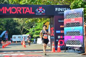 BIB: 888, 1747
                            <button type="button" onclick="openModal(7004331)" class="btn btn-primary btn-sm float-right btn-popup" data-toggle="modal" data-target=".modal-high-quality">
                        <i class="fas fa-shopping-cart"></i> Add to Cart
                    </button>
                                            <button type="button" onclick="isThisMe(7004331, true)" class="btn btn-success btn-sm float-right btn-popup btn-isme hidden" data-toggle="tooltip" data-placement="bottom" title="นี่คือรูปของคุณใช่ไหม คลิกที่นี่เพื่อเอาเข้าอัลบั้ม">
                        <i class="fas fa-plus"></i> Add to album
                    </button>
                    <button type="button" onclick="isThisMe(7004331, false)" class="btn btn-warning btn-sm float-right btn-popup btn-isnotme hidden">
                        <i class="fas fa-ban"></i> Remove from album
                    </button>