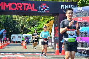 BIB: 1619
                            <button type="button" onclick="openModal(7006554)" class="btn btn-primary btn-sm float-right btn-popup" data-toggle="modal" data-target=".modal-high-quality">
                        <i class="fas fa-shopping-cart"></i> Add to Cart
                    </button>
                                            <button type="button" onclick="isThisMe(7006554, true)" class="btn btn-success btn-sm float-right btn-popup btn-isme hidden" data-toggle="tooltip" data-placement="bottom" title="นี่คือรูปของคุณใช่ไหม คลิกที่นี่เพื่อเอาเข้าอัลบั้ม">
                        <i class="fas fa-plus"></i> Add to album
                    </button>
                    <button type="button" onclick="isThisMe(7006554, false)" class="btn btn-warning btn-sm float-right btn-popup btn-isnotme hidden">
                        <i class="fas fa-ban"></i> Remove from album
                    </button>