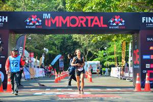 BIB: 019
                            <button type="button" onclick="openModal(7006061)" class="btn btn-primary btn-sm float-right btn-popup" data-toggle="modal" data-target=".modal-high-quality">
                        <i class="fas fa-shopping-cart"></i> Add to Cart
                    </button>
                                            <button type="button" onclick="isThisMe(7006061, true)" class="btn btn-success btn-sm float-right btn-popup btn-isme hidden" data-toggle="tooltip" data-placement="bottom" title="นี่คือรูปของคุณใช่ไหม คลิกที่นี่เพื่อเอาเข้าอัลบั้ม">
                        <i class="fas fa-plus"></i> Add to album
                    </button>
                    <button type="button" onclick="isThisMe(7006061, false)" class="btn btn-warning btn-sm float-right btn-popup btn-isnotme hidden">
                        <i class="fas fa-ban"></i> Remove from album
                    </button>