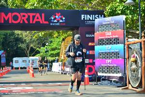 BIB: 888880
                            <button type="button" onclick="openModal(7004472)" class="btn btn-primary btn-sm float-right btn-popup" data-toggle="modal" data-target=".modal-high-quality">
                        <i class="fas fa-shopping-cart"></i> Add to Cart
                    </button>
                                            <button type="button" onclick="isThisMe(7004472, true)" class="btn btn-success btn-sm float-right btn-popup btn-isme hidden" data-toggle="tooltip" data-placement="bottom" title="นี่คือรูปของคุณใช่ไหม คลิกที่นี่เพื่อเอาเข้าอัลบั้ม">
                        <i class="fas fa-plus"></i> Add to album
                    </button>
                    <button type="button" onclick="isThisMe(7004472, false)" class="btn btn-warning btn-sm float-right btn-popup btn-isnotme hidden">
                        <i class="fas fa-ban"></i> Remove from album
                    </button>