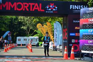 BIB: 410, 0000
                            <button type="button" onclick="openModal(7000015)" class="btn btn-primary btn-sm float-right btn-popup" data-toggle="modal" data-target=".modal-high-quality">
                        <i class="fas fa-shopping-cart"></i> Add to Cart
                    </button>
                                            <button type="button" onclick="isThisMe(7000015, true)" class="btn btn-success btn-sm float-right btn-popup btn-isme hidden" data-toggle="tooltip" data-placement="bottom" title="นี่คือรูปของคุณใช่ไหม คลิกที่นี่เพื่อเอาเข้าอัลบั้ม">
                        <i class="fas fa-plus"></i> Add to album
                    </button>
                    <button type="button" onclick="isThisMe(7000015, false)" class="btn btn-warning btn-sm float-right btn-popup btn-isnotme hidden">
                        <i class="fas fa-ban"></i> Remove from album
                    </button>