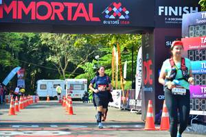 BIB: 1150
                            <button type="button" onclick="openModal(6999769)" class="btn btn-primary btn-sm float-right btn-popup" data-toggle="modal" data-target=".modal-high-quality">
                        <i class="fas fa-shopping-cart"></i> Add to Cart
                    </button>
                                            <button type="button" onclick="isThisMe(6999769, true)" class="btn btn-success btn-sm float-right btn-popup btn-isme hidden" data-toggle="tooltip" data-placement="bottom" title="นี่คือรูปของคุณใช่ไหม คลิกที่นี่เพื่อเอาเข้าอัลบั้ม">
                        <i class="fas fa-plus"></i> Add to album
                    </button>
                    <button type="button" onclick="isThisMe(6999769, false)" class="btn btn-warning btn-sm float-right btn-popup btn-isnotme hidden">
                        <i class="fas fa-ban"></i> Remove from album
                    </button>