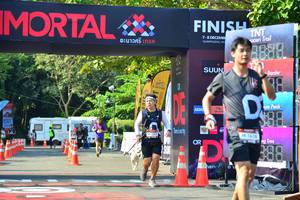 BIB: 1638
                            <button type="button" onclick="openModal(7006641)" class="btn btn-primary btn-sm float-right btn-popup" data-toggle="modal" data-target=".modal-high-quality">
                        <i class="fas fa-shopping-cart"></i> Add to Cart
                    </button>
                                            <button type="button" onclick="isThisMe(7006641, true)" class="btn btn-success btn-sm float-right btn-popup btn-isme hidden" data-toggle="tooltip" data-placement="bottom" title="นี่คือรูปของคุณใช่ไหม คลิกที่นี่เพื่อเอาเข้าอัลบั้ม">
                        <i class="fas fa-plus"></i> Add to album
                    </button>
                    <button type="button" onclick="isThisMe(7006641, false)" class="btn btn-warning btn-sm float-right btn-popup btn-isnotme hidden">
                        <i class="fas fa-ban"></i> Remove from album
                    </button>