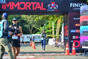 BIB: 4621
                            <button type="button" onclick="openModal(7005465)" class="btn btn-primary btn-sm float-right btn-popup" data-toggle="modal" data-target=".modal-high-quality">
                        <i class="fas fa-shopping-cart"></i> Add to Cart
                    </button>
                                            <button type="button" onclick="isThisMe(7005465, true)" class="btn btn-success btn-sm float-right btn-popup btn-isme hidden" data-toggle="tooltip" data-placement="bottom" title="นี่คือรูปของคุณใช่ไหม คลิกที่นี่เพื่อเอาเข้าอัลบั้ม">
                        <i class="fas fa-plus"></i> Add to album
                    </button>
                    <button type="button" onclick="isThisMe(7005465, false)" class="btn btn-warning btn-sm float-right btn-popup btn-isnotme hidden">
                        <i class="fas fa-ban"></i> Remove from album
                    </button>