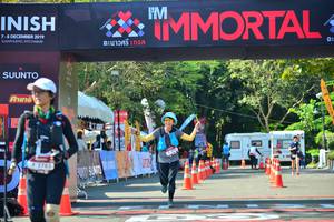 BIB: 2019, 2783
                            <button type="button" onclick="openModal(6999562)" class="btn btn-primary btn-sm float-right btn-popup" data-toggle="modal" data-target=".modal-high-quality">
                        <i class="fas fa-shopping-cart"></i> Add to Cart
                    </button>
                                            <button type="button" onclick="isThisMe(6999562, true)" class="btn btn-success btn-sm float-right btn-popup btn-isme hidden" data-toggle="tooltip" data-placement="bottom" title="นี่คือรูปของคุณใช่ไหม คลิกที่นี่เพื่อเอาเข้าอัลบั้ม">
                        <i class="fas fa-plus"></i> Add to album
                    </button>
                    <button type="button" onclick="isThisMe(6999562, false)" class="btn btn-warning btn-sm float-right btn-popup btn-isnotme hidden">
                        <i class="fas fa-ban"></i> Remove from album
                    </button>