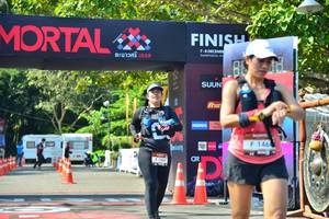 BIB: 146, 1507
                            <button type="button" onclick="openModal(6999629)" class="btn btn-primary btn-sm float-right btn-popup" data-toggle="modal" data-target=".modal-high-quality">
                        <i class="fas fa-shopping-cart"></i> Add to Cart
                    </button>
                                            <button type="button" onclick="isThisMe(6999629, true)" class="btn btn-success btn-sm float-right btn-popup btn-isme hidden" data-toggle="tooltip" data-placement="bottom" title="นี่คือรูปของคุณใช่ไหม คลิกที่นี่เพื่อเอาเข้าอัลบั้ม">
                        <i class="fas fa-plus"></i> Add to album
                    </button>
                    <button type="button" onclick="isThisMe(6999629, false)" class="btn btn-warning btn-sm float-right btn-popup btn-isnotme hidden">
                        <i class="fas fa-ban"></i> Remove from album
                    </button>