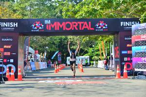 BIB: 2019, 013
                            <button type="button" onclick="openModal(6998835)" class="btn btn-primary btn-sm float-right btn-popup" data-toggle="modal" data-target=".modal-high-quality">
                        <i class="fas fa-shopping-cart"></i> Add to Cart
                    </button>
                                            <button type="button" onclick="isThisMe(6998835, true)" class="btn btn-success btn-sm float-right btn-popup btn-isme hidden" data-toggle="tooltip" data-placement="bottom" title="นี่คือรูปของคุณใช่ไหม คลิกที่นี่เพื่อเอาเข้าอัลบั้ม">
                        <i class="fas fa-plus"></i> Add to album
                    </button>
                    <button type="button" onclick="isThisMe(6998835, false)" class="btn btn-warning btn-sm float-right btn-popup btn-isnotme hidden">
                        <i class="fas fa-ban"></i> Remove from album
                    </button>