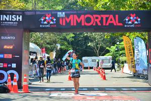 BIB: 413, 2019
                            <button type="button" onclick="openModal(6989375)" class="btn btn-primary btn-sm float-right btn-popup" data-toggle="modal" data-target=".modal-high-quality">
                        <i class="fas fa-shopping-cart"></i> Add to Cart
                    </button>
                                            <button type="button" onclick="isThisMe(6989375, true)" class="btn btn-success btn-sm float-right btn-popup btn-isme hidden" data-toggle="tooltip" data-placement="bottom" title="นี่คือรูปของคุณใช่ไหม คลิกที่นี่เพื่อเอาเข้าอัลบั้ม">
                        <i class="fas fa-plus"></i> Add to album
                    </button>
                    <button type="button" onclick="isThisMe(6989375, false)" class="btn btn-warning btn-sm float-right btn-popup btn-isnotme hidden">
                        <i class="fas fa-ban"></i> Remove from album
                    </button>
