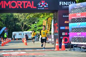 BIB: 888
                            <button type="button" onclick="openModal(7005885)" class="btn btn-primary btn-sm float-right btn-popup" data-toggle="modal" data-target=".modal-high-quality">
                        <i class="fas fa-shopping-cart"></i> Add to Cart
                    </button>
                                            <button type="button" onclick="isThisMe(7005885, true)" class="btn btn-success btn-sm float-right btn-popup btn-isme hidden" data-toggle="tooltip" data-placement="bottom" title="นี่คือรูปของคุณใช่ไหม คลิกที่นี่เพื่อเอาเข้าอัลบั้ม">
                        <i class="fas fa-plus"></i> Add to album
                    </button>
                    <button type="button" onclick="isThisMe(7005885, false)" class="btn btn-warning btn-sm float-right btn-popup btn-isnotme hidden">
                        <i class="fas fa-ban"></i> Remove from album
                    </button>