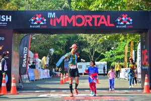 BIB: 2019
                            <button type="button" onclick="openModal(7003256)" class="btn btn-primary btn-sm float-right btn-popup" data-toggle="modal" data-target=".modal-high-quality">
                        <i class="fas fa-shopping-cart"></i> Add to Cart
                    </button>
                                            <button type="button" onclick="isThisMe(7003256, true)" class="btn btn-success btn-sm float-right btn-popup btn-isme hidden" data-toggle="tooltip" data-placement="bottom" title="นี่คือรูปของคุณใช่ไหม คลิกที่นี่เพื่อเอาเข้าอัลบั้ม">
                        <i class="fas fa-plus"></i> Add to album
                    </button>
                    <button type="button" onclick="isThisMe(7003256, false)" class="btn btn-warning btn-sm float-right btn-popup btn-isnotme hidden">
                        <i class="fas fa-ban"></i> Remove from album
                    </button>