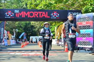 BIB: 1361, 1639, 888
                            <button type="button" onclick="openModal(7006916)" class="btn btn-primary btn-sm float-right btn-popup" data-toggle="modal" data-target=".modal-high-quality">
                        <i class="fas fa-shopping-cart"></i> Add to Cart
                    </button>
                                            <button type="button" onclick="isThisMe(7006916, true)" class="btn btn-success btn-sm float-right btn-popup btn-isme hidden" data-toggle="tooltip" data-placement="bottom" title="นี่คือรูปของคุณใช่ไหม คลิกที่นี่เพื่อเอาเข้าอัลบั้ม">
                        <i class="fas fa-plus"></i> Add to album
                    </button>
                    <button type="button" onclick="isThisMe(7006916, false)" class="btn btn-warning btn-sm float-right btn-popup btn-isnotme hidden">
                        <i class="fas fa-ban"></i> Remove from album
                    </button>